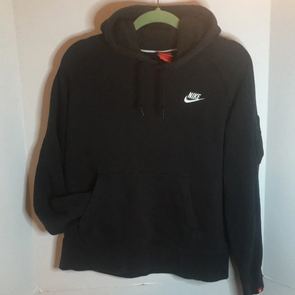 NIKE RED TAG VINTAGE HOODIE SIZE L ZIP POCKET ON SLEEVE - Picture 1 of 6